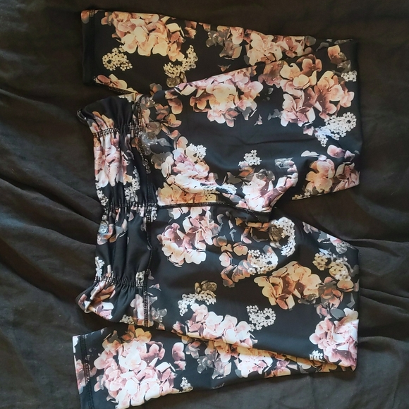 Athletic leggings - Picture 2 of 4